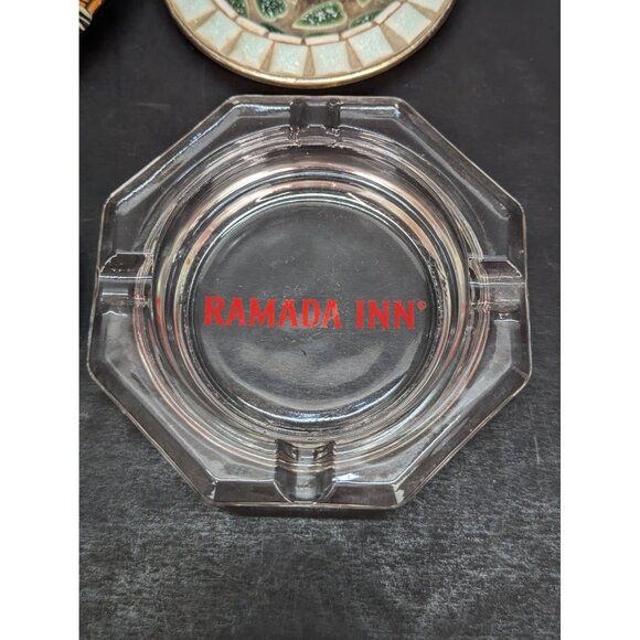 Vintage Ashtrays Lot of 4 Read Description for Details - Picture 5 of 6